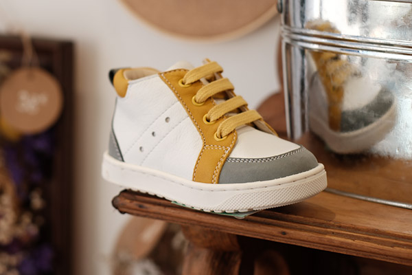 Sneaker