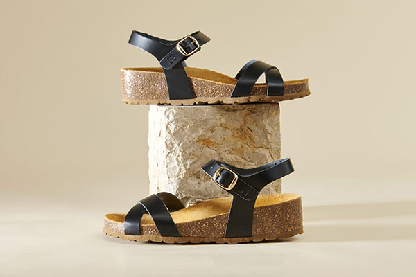 Sandalen / Sandaletten